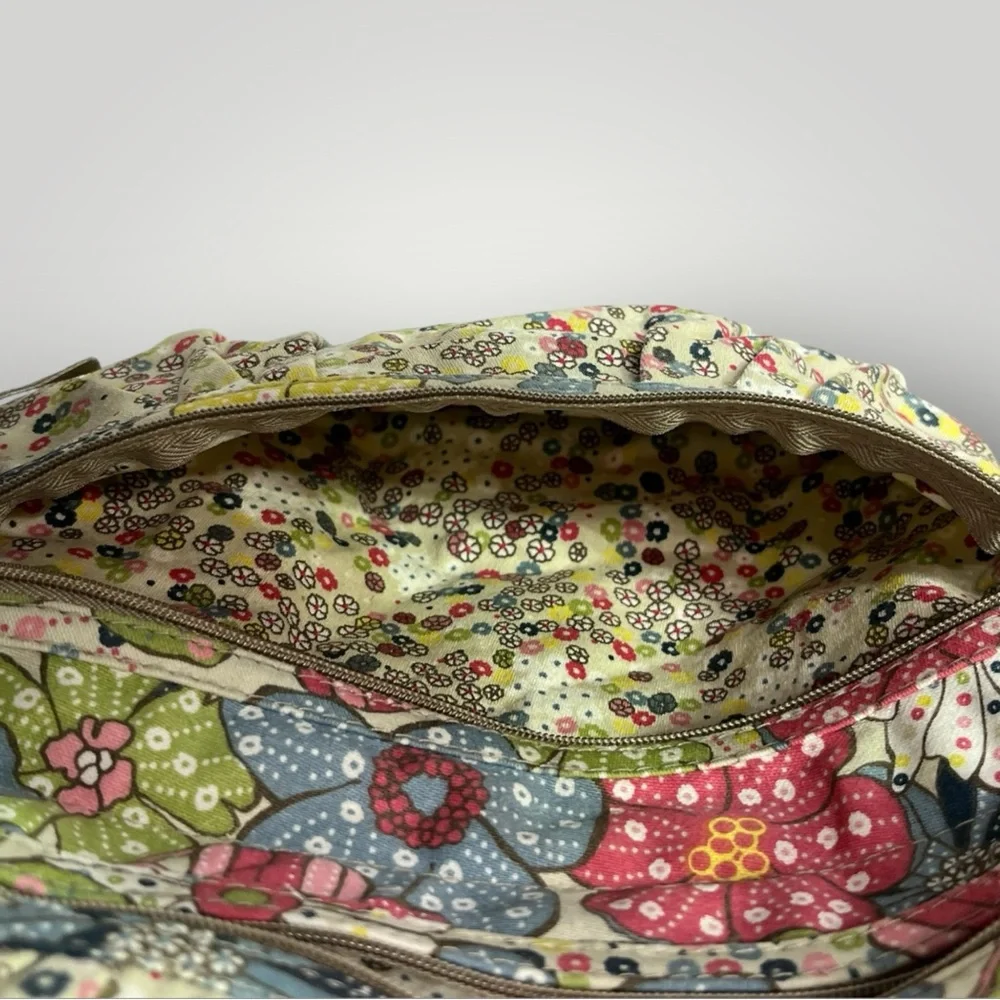 Thirty-One Retired Free Spirit Floral Plastic Lined Makeup & Toiletry‎ Bag